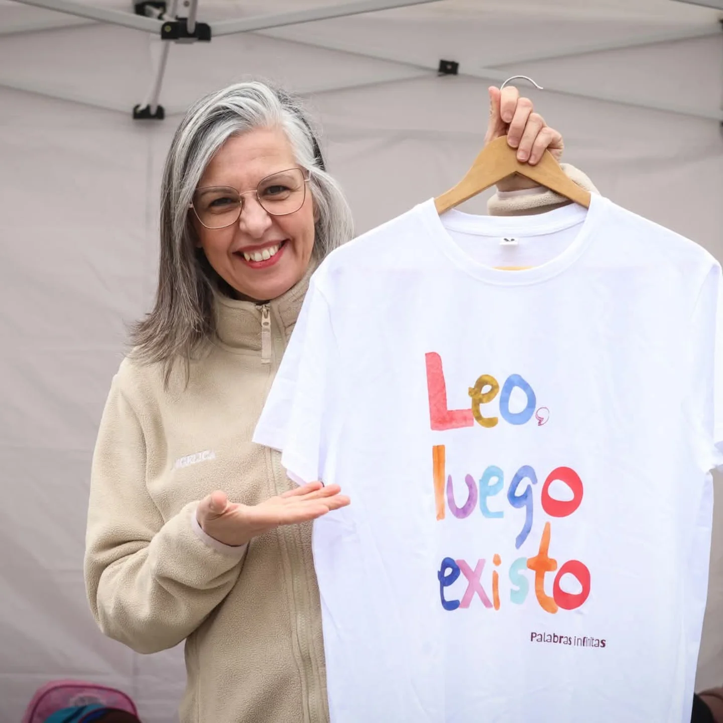 Angélica, Papelería Colorins